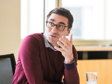 Gianluca Carnabuci ESMT faculty
